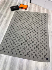 Letter combination classic pattern blanket