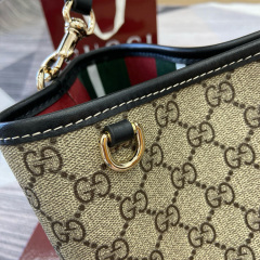 GUCCI GG EMBLEM SMALL SHOULDER BAG