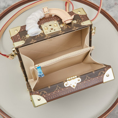 LV VALISETTE TRESOR Handbag