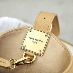 LV Low Key Hobo PM