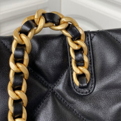 CHANEL 22B Tote Bag