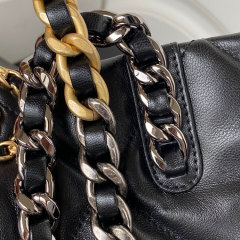 CHANEL 22B Tote Bag