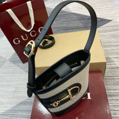GUCCI 73 MINI BUCKET BAG