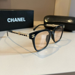 CHANEL Women's Fashion Sunglasses
