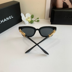 CHANEL Women's Fashion Sunglasses