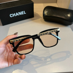 CHANEL Women's Fashion Sunglasses