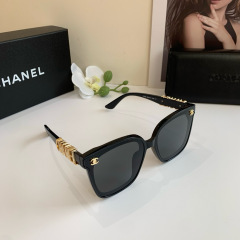 CHANEL Women's Fashion Sunglasses