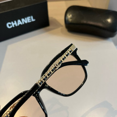 CHANEL Women's Fashion Sunglasses