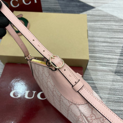 GG EMBLEM SMALL SHOULDER BAG