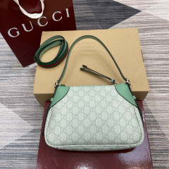 GG EMBLEM SMALL SHOULDER BAG