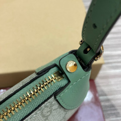 GG EMBLEM SMALL SHOULDER BAG