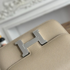 HERMES Constance 19 Crossbody Bag