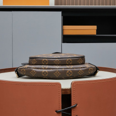 LV Keepit bumbag