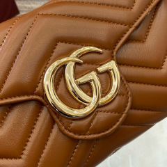 GUCCI GG Marmont wallet on chain