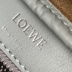 LOEWE Amazona 23 Handbag