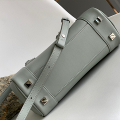 LOEWE Amazona 23 Handbag