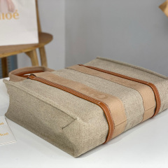 CHLOÉ LARGE WOODY TOTE BAG IN LINEN