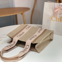 CHLOÉ WOODY TOTE BAG IN LINEN