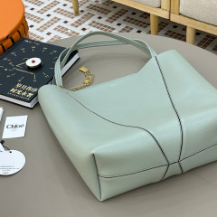 LARGE CHLOÉ SPIN TOTE BAG IN GRAINED LEATHER