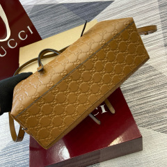 GUCCI GG Emblem medium tote bag