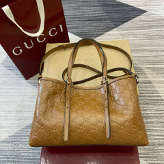 GUCCI GG Emblem medium tote bag
