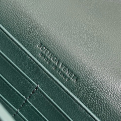 BOTTEGA VENETA Andiamo Clutch Bag