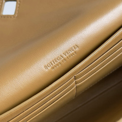 BOTTEGA VENETA Andiamo Clutch Bag