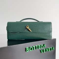 BOTTEGA VENETA Andiamo Clutch Bag