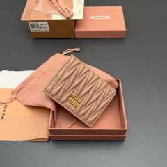 MIU MIU Small matelassé nappa leather wallet