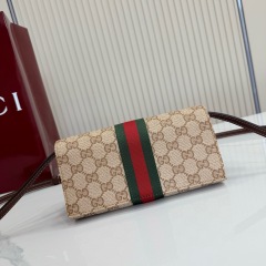 GUCCI Small pouch