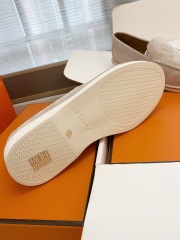 HERMES Low Loafer