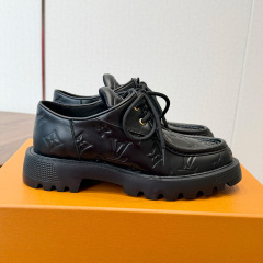 LV District Derby Flat Loafer