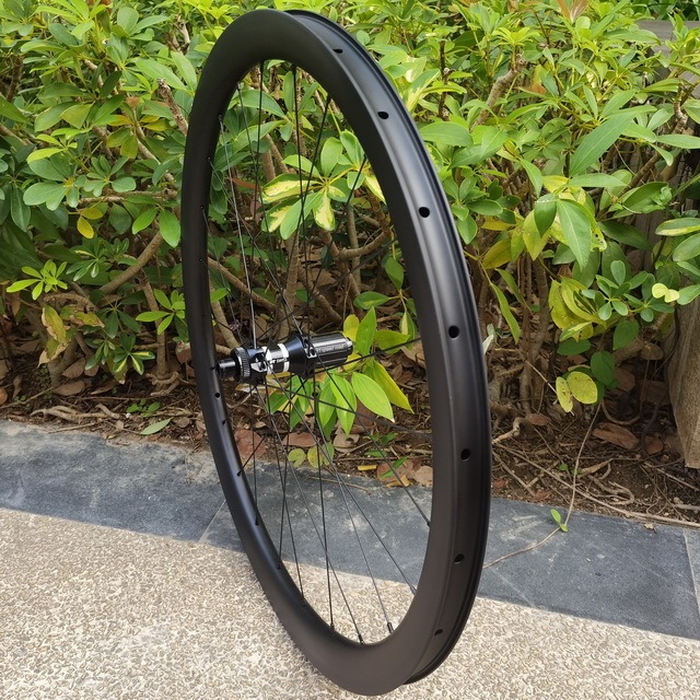 700C Gravel Bike Carbon Wheels 29mm External Width