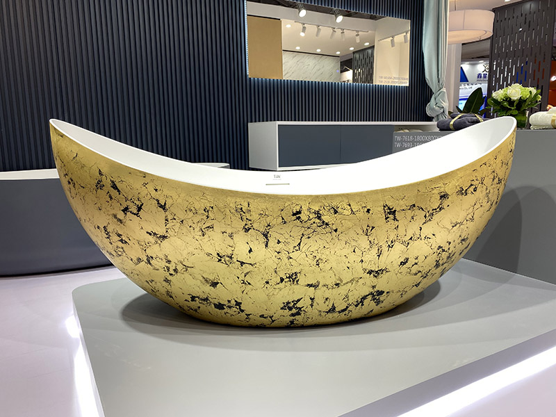 New Design Moon-Shaped Freestanding Acrylic Bathtub TW-7618G