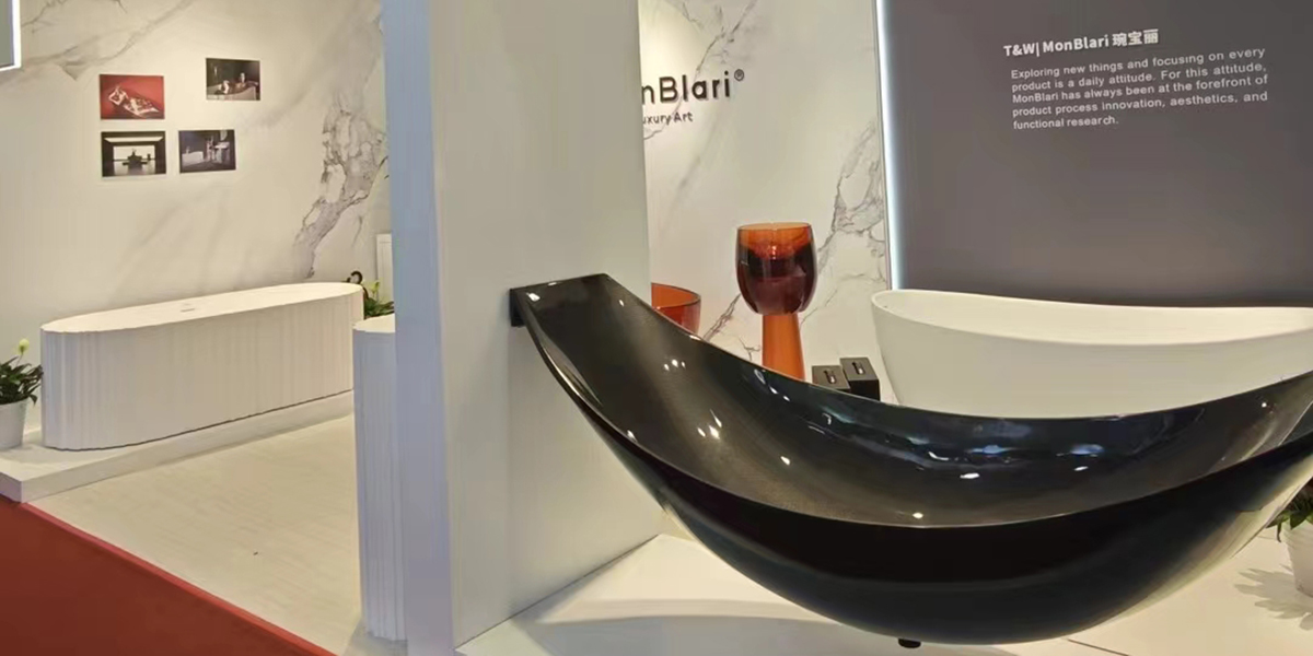 Showing the Innovation of Bathtub Design: T&amp;W Attended 135th Canton Fair 2024