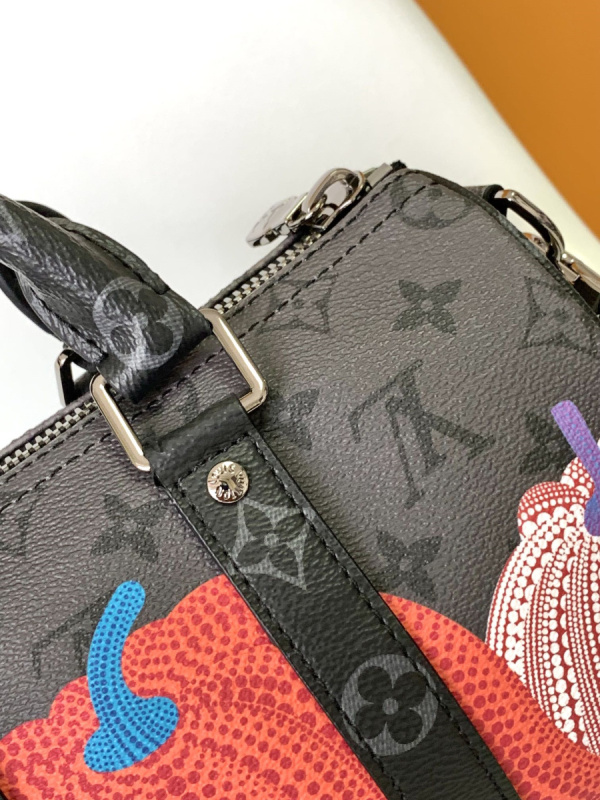 LV/路易威登2023新款男包LV KEEPALL 25南瓜手提斜挎单肩包 M46437南瓜丝印 枕头包男包