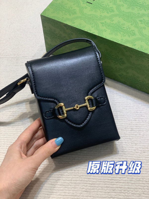 古驰GUCCI古奇 女包  全皮马衔扣-手机包625615