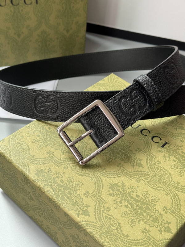 Gucci古驰GG牛皮印花精致针扣腰带，时尚显气质显品味3.5厘米。