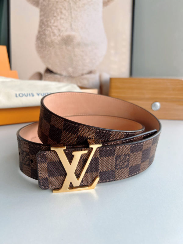 LOUIS VUITTON 路易威登 LV 男士   Initiales经典啡棋盘格/黑棋盘格/老花40毫米