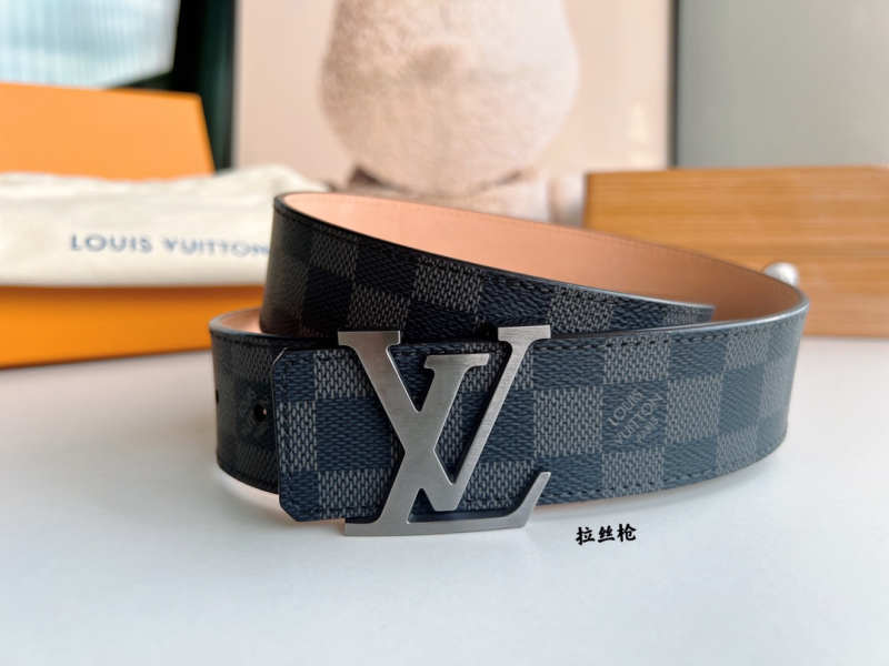 LOUIS VUITTON 路易威登 LV 男士   Initiales经典啡棋盘格/黑棋盘格/老花40毫米