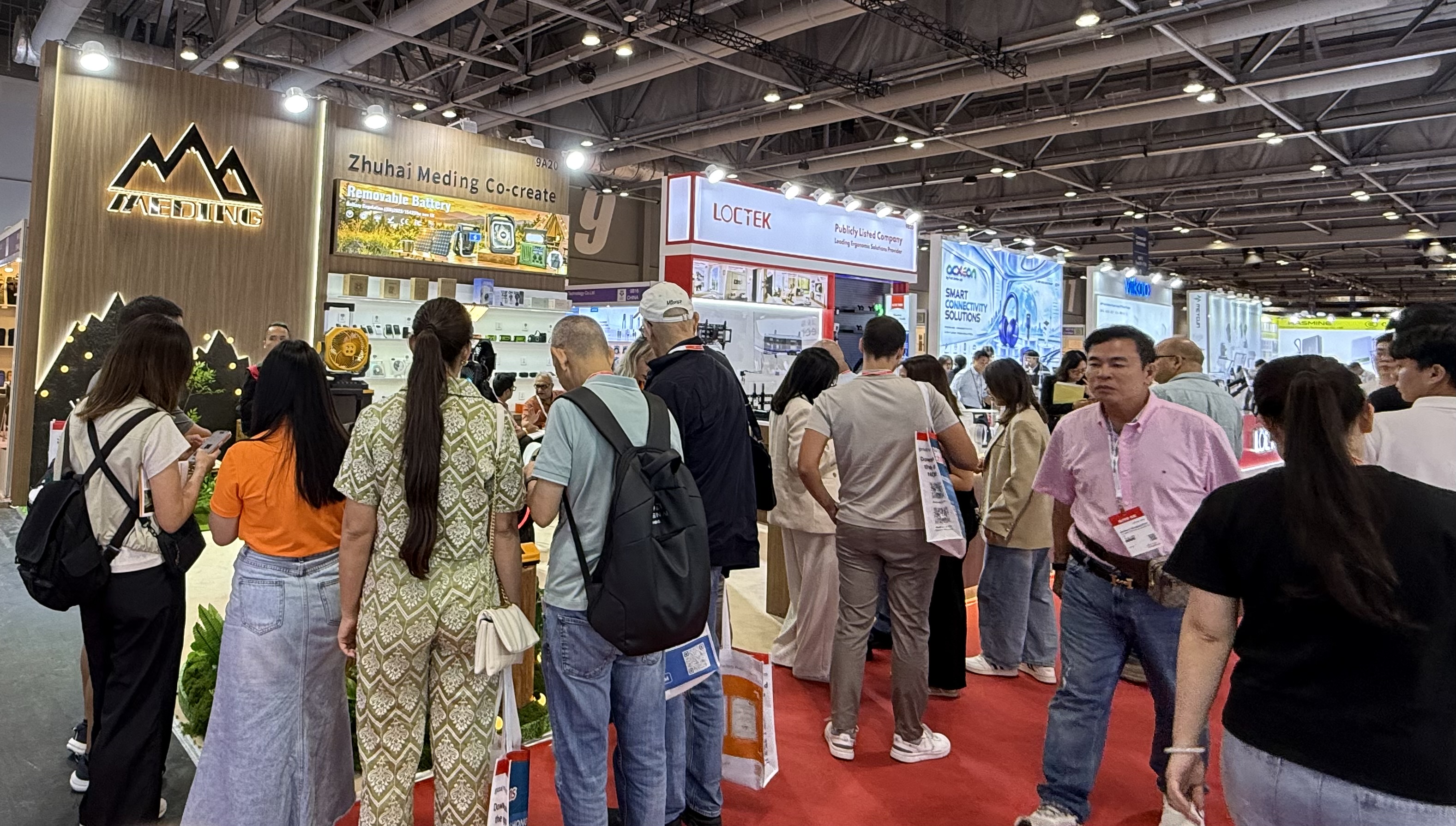 MEDING booth at Global Sources Consumer Electronics Show 2026 in Hong Kong