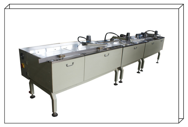 CHOCOLATE SINGLE AND DOUBLE TWIST PACKING MACHINE