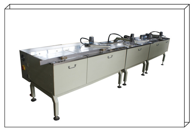 CHOCOLATE FOLD PACKING MACHINE