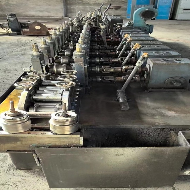 Used 25 tube mill