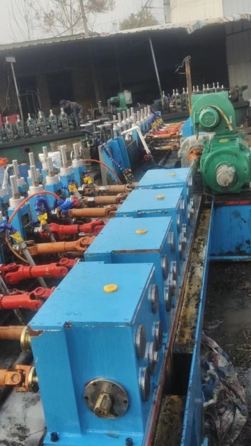 USED GOOD CONDITION 25 PIPE MILL