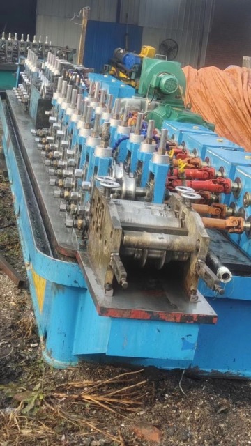 USED GOOD CONDITION 25 PIPE MILL