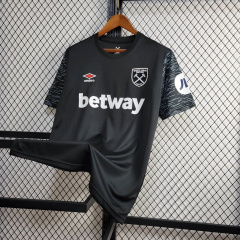 24/25 West ham united 2 Away