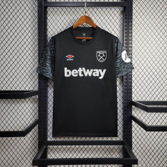 24/25 West ham united 2 Away