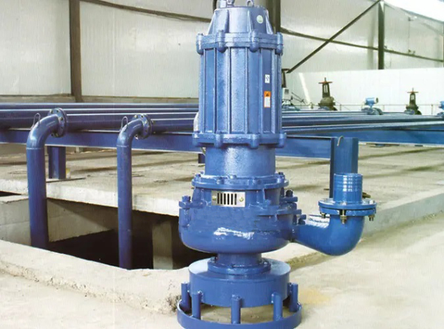 Wear-resistant submersible vertical slurry pump for sand, cinder, tailings