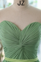 Delicate Sweetheart Prom Dress With Chiffon Pleated Skirt and belt